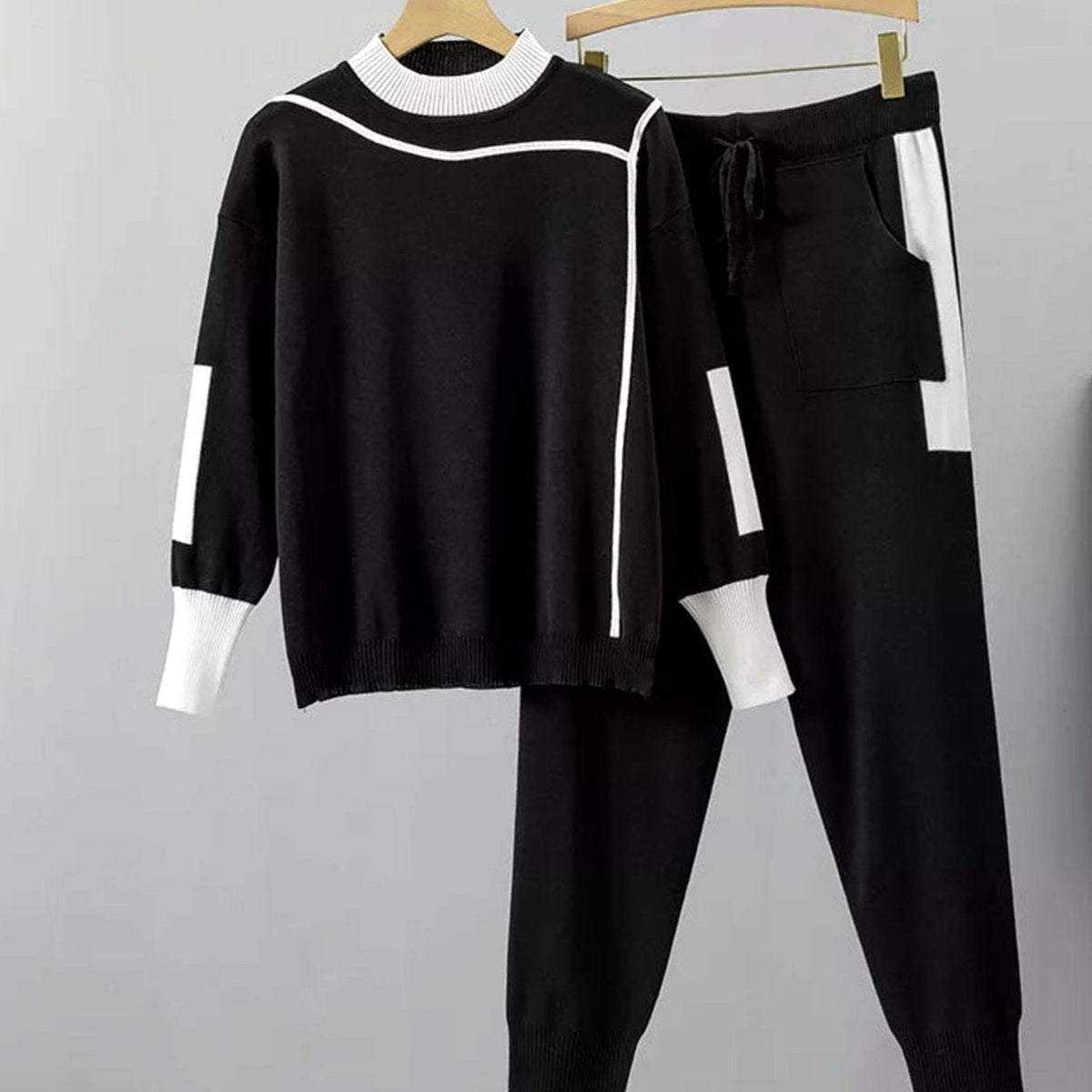 Crew Neck Ribbed Knit Drawstring Jogger Set for Women - Black