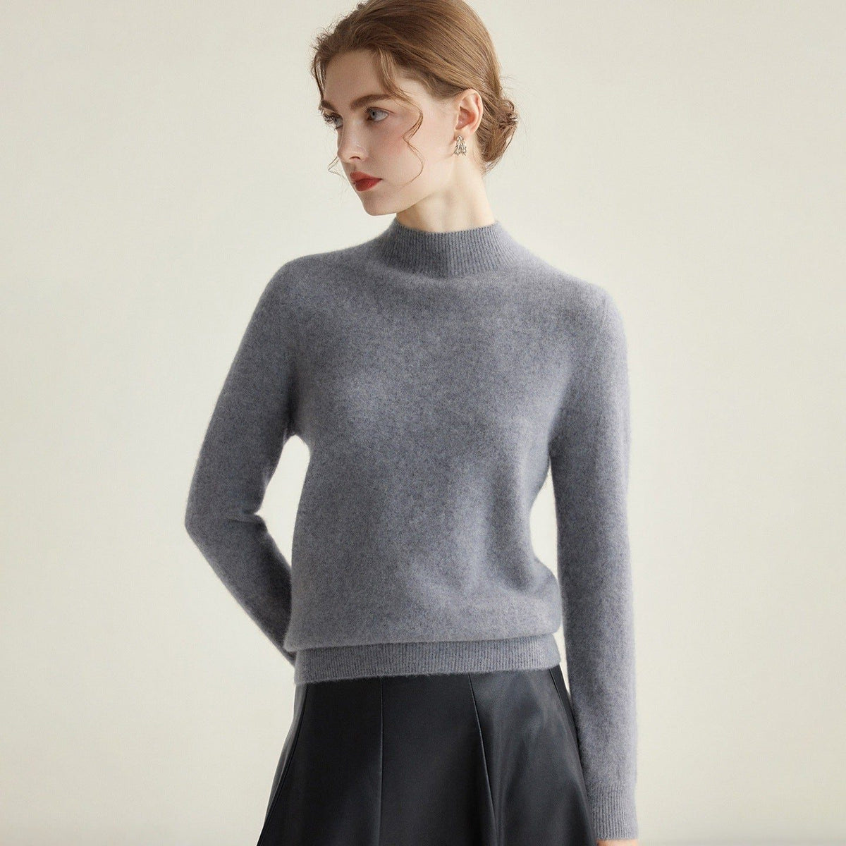 Fine Knit Cashmere Sweater with Mock Neck for Women - Gray