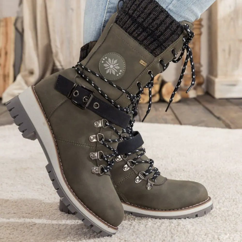 Lace-Up Lug Sole Ankle Boots for Women - Green