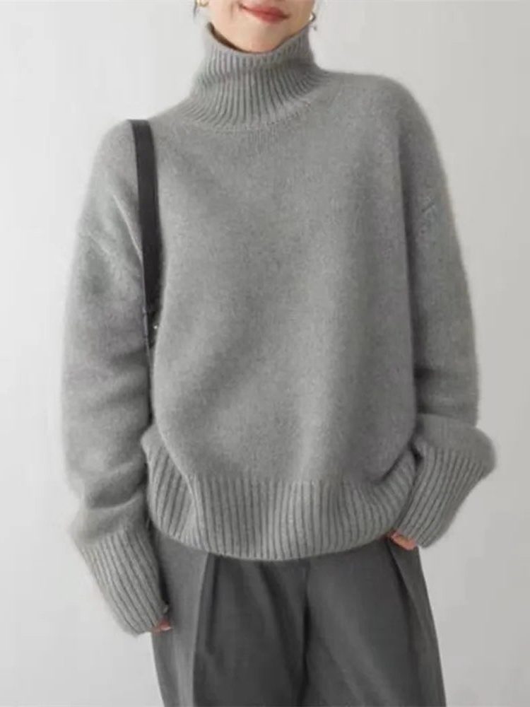 Oversized Cashmere Turtleneck Sweater for Women - View 4