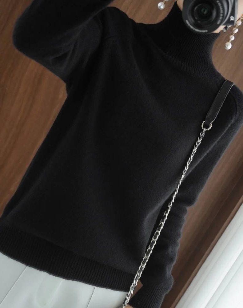 Ribbed Knit Roll Neck Merino Wool Sweater for Women - Black
