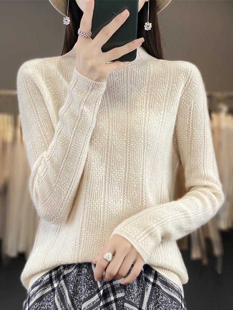 Ribbed Knit Wool Turtleneck Sweater for Women - View 4
