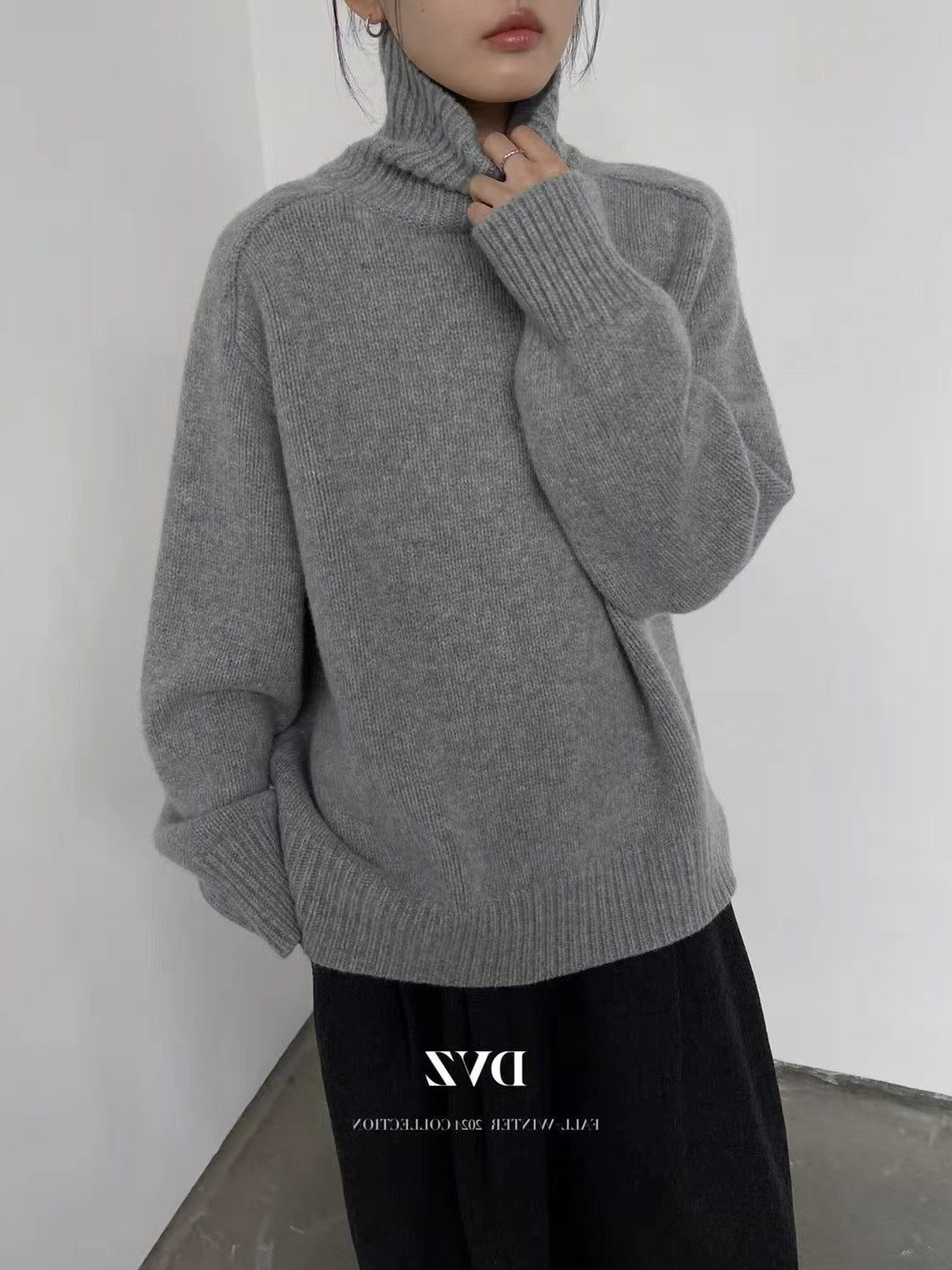 Wool Ribbed Knit Turtleneck Sweater for Women - View 4